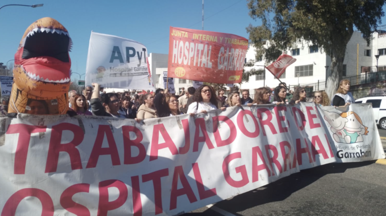 Los trabajadores del Hospital Garrahan realizan un nuevo paro